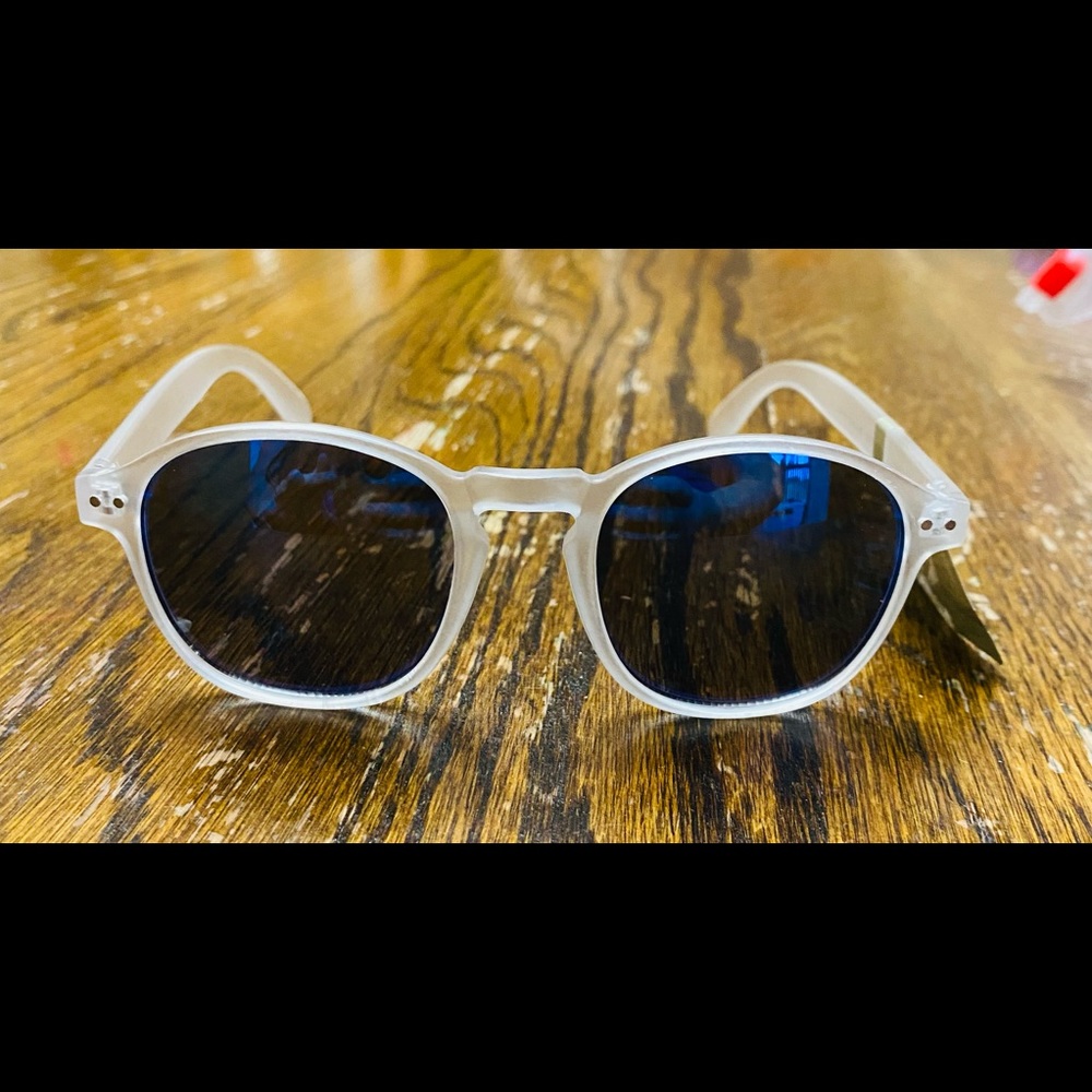 Geoffrey Beene Sunglasses